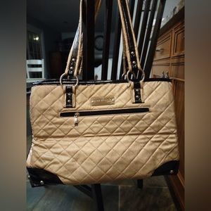 Max Studio - Gold Dog Carrier